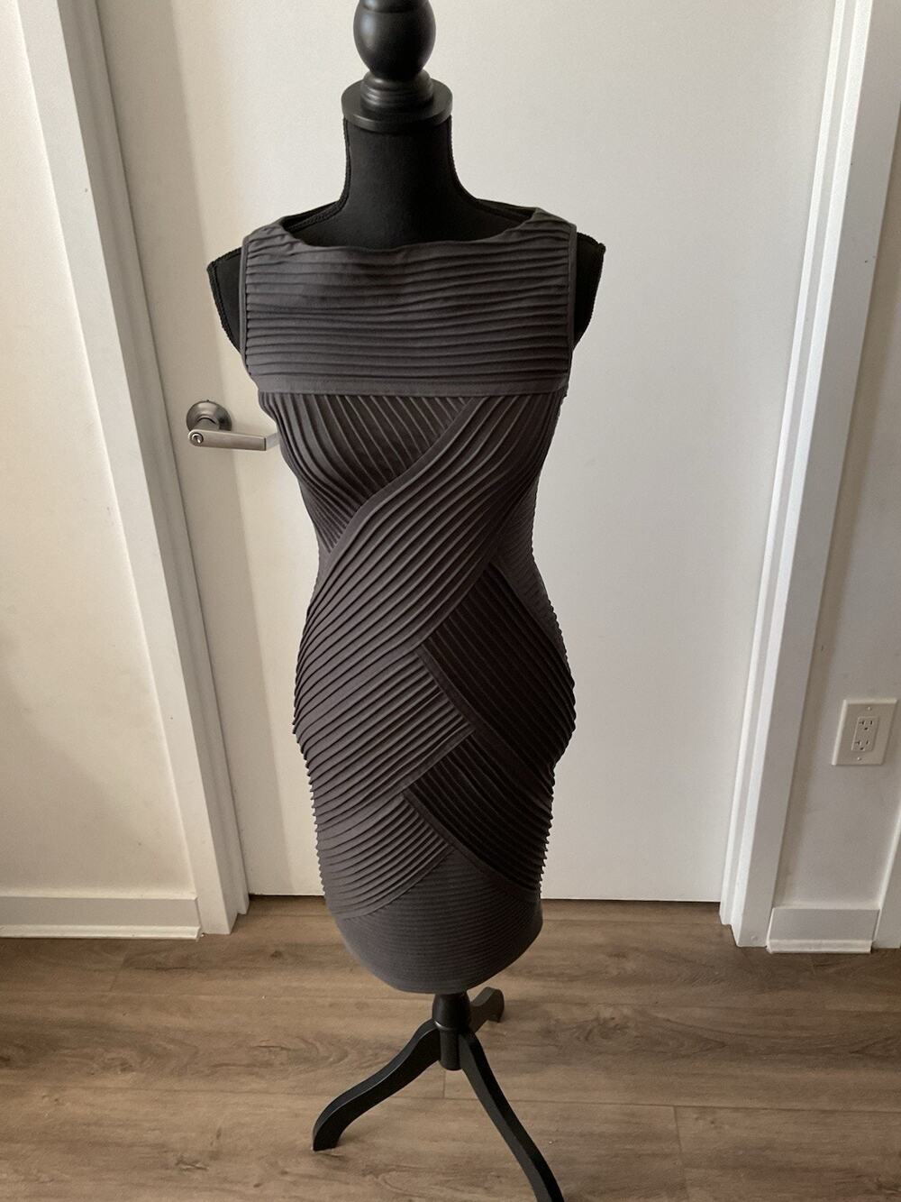 Catherine Malandrino Gray Bandage Dress Small Pleated Bodycon Ribbed Sheath